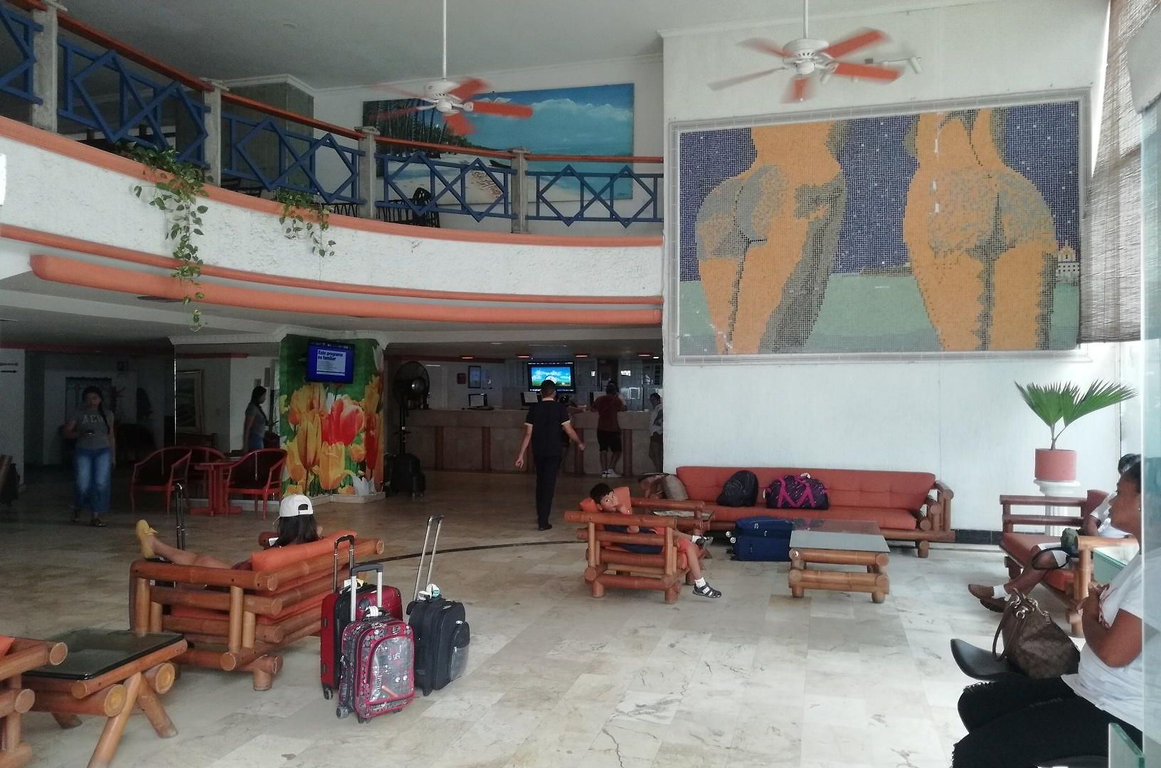 Costa Del Sol Hotel 3*