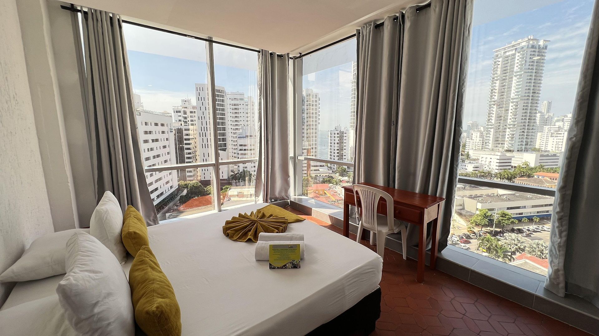 Hotel Costa Del Sol 3*