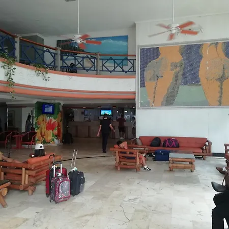 Costa Del Sol Hotel 3*