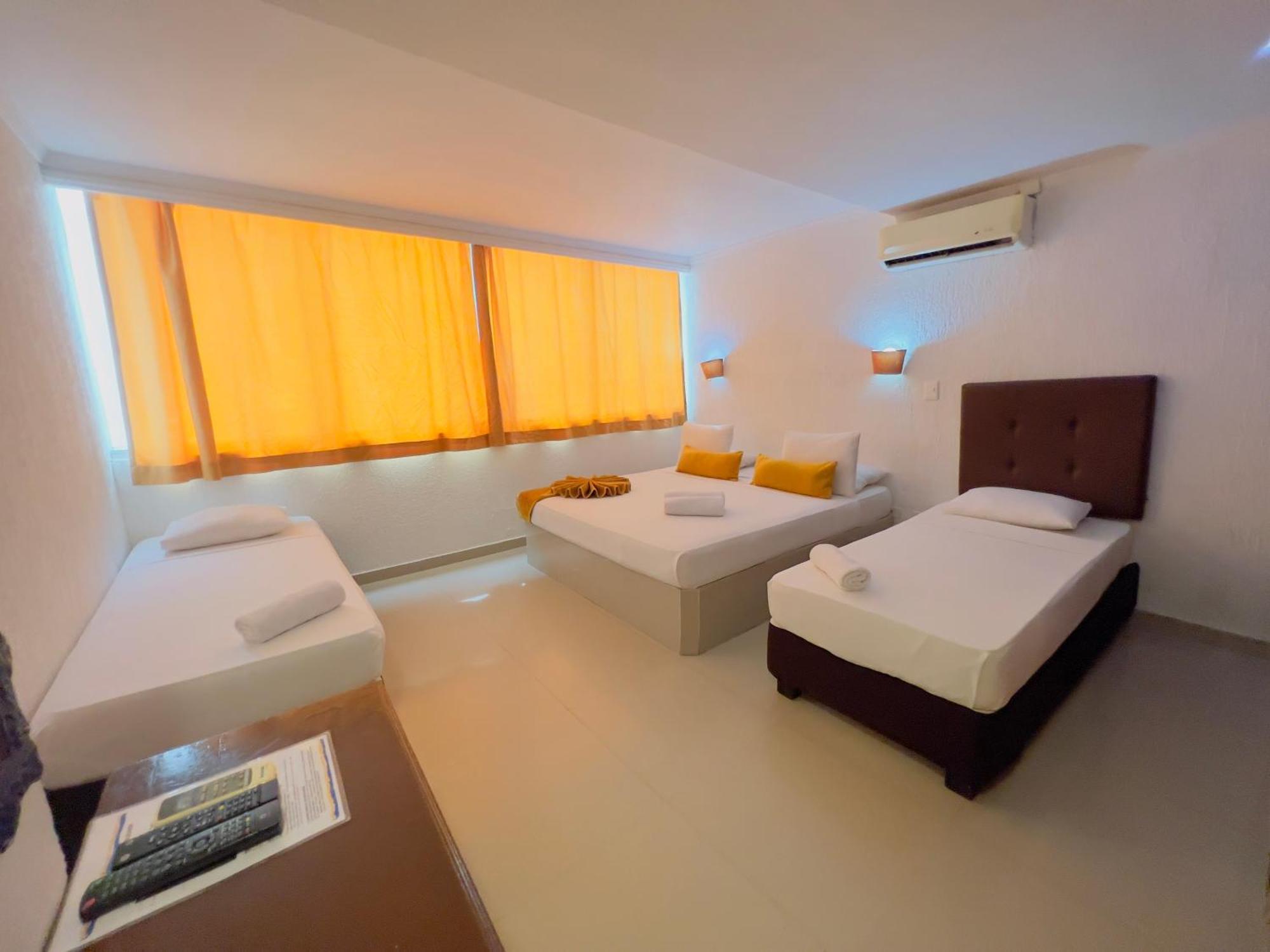 Hotel Costa Del Sol 3*