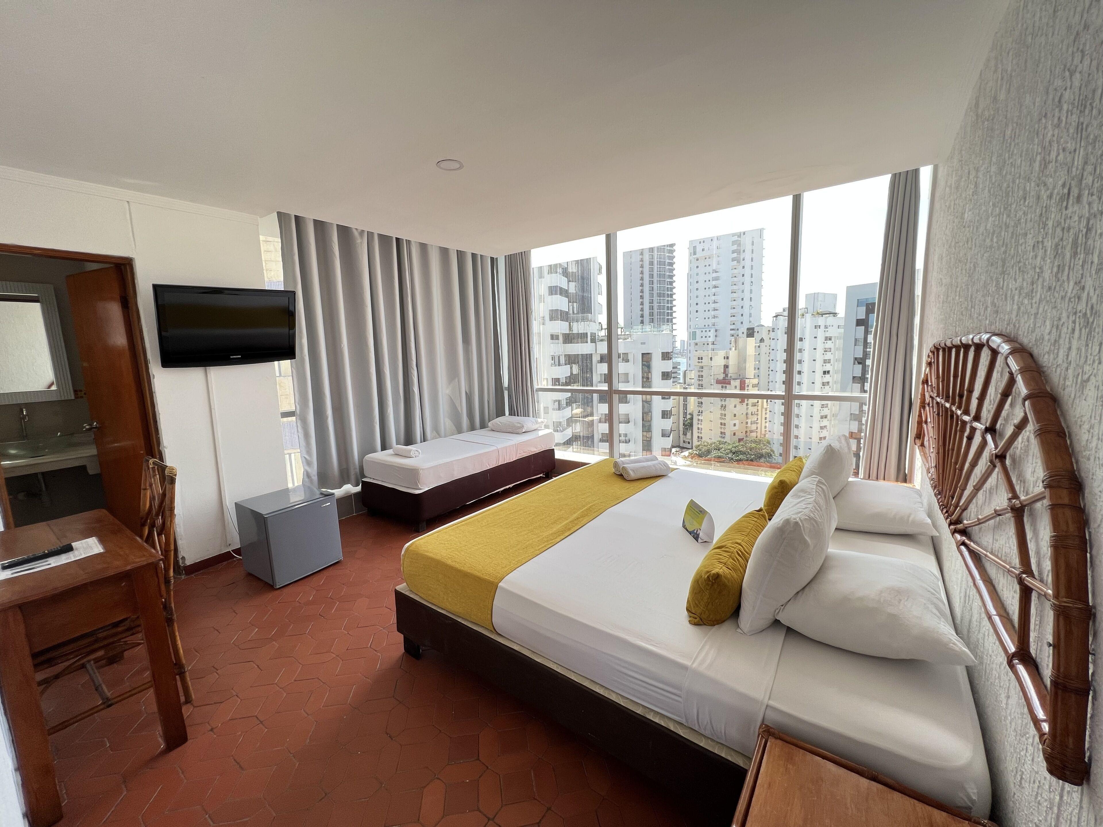 Hotel Costa Del Sol 3*